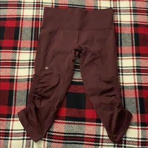 Lululemon 3/4 leggings, maroon